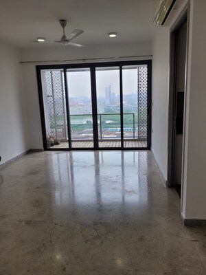 Room in 2 BHK Apartment at Lodha NCP Commercial Tower Supremus, Wadala – for Rent