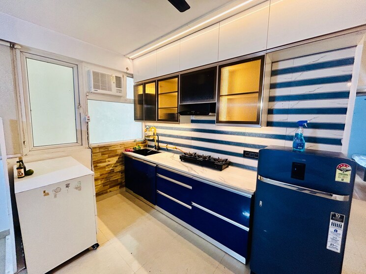 Kitchen, smart-world-gems 2.5 Bedroom 1675 Sq.Ft. Apartment In Sector 89 Gurgaon 9349614