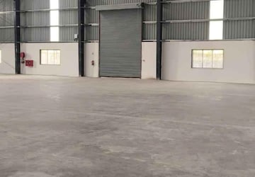 Room in  Warehouse at Naushibai Compound, Manpada – for Rent