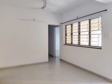 Room in 3 BHK Apartment at Paranjape Crystal Garden, Baner – for Rent
