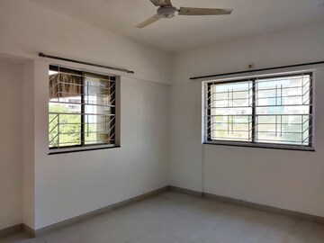 Room in 3 BHK Apartment at Paranjape Crystal Garden, Baner – for Rent
