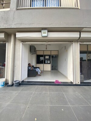  Showroom For Sale in Science City