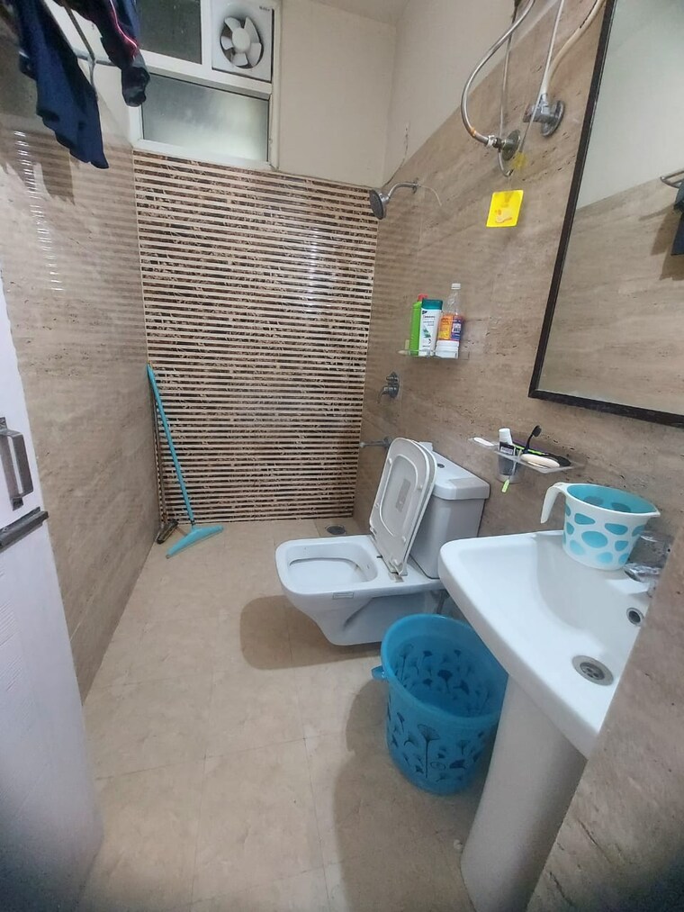 Bathroom, essentia-homes 3 Bedroom 1800 Sq.Ft. Apartment In Vip Road Zirakpur 9349700
