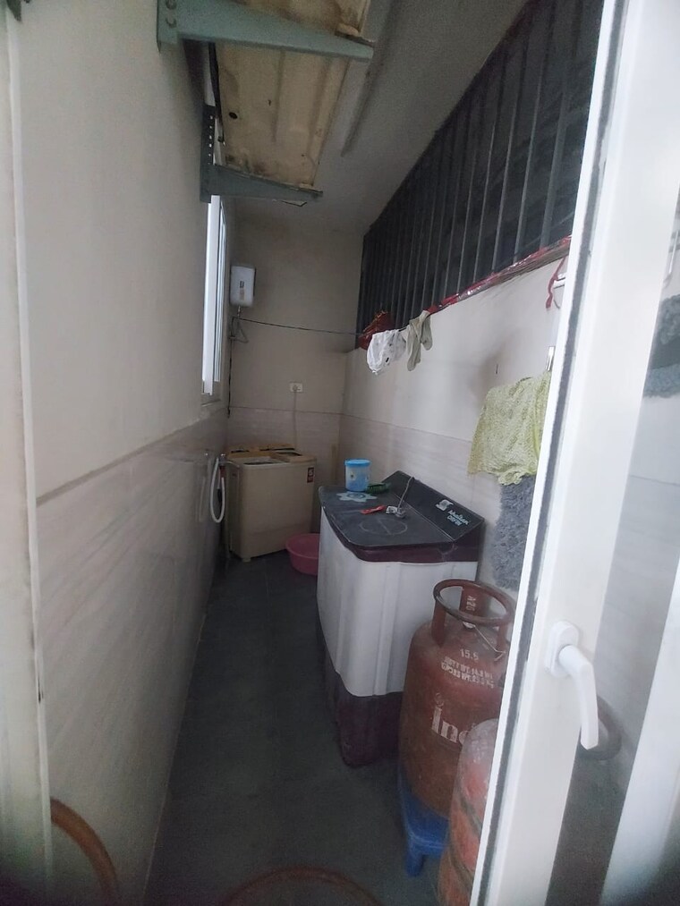 Bathroom, essentia-homes 3 Bedroom 1800 Sq.Ft. Apartment In Vip Road Zirakpur 9349700