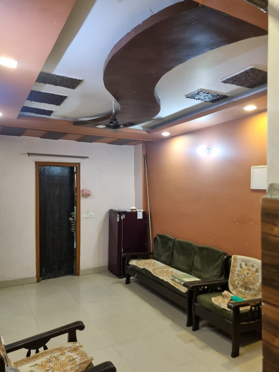 1 BHK + Pooja Room Apartment For Rent in 3P Platinum