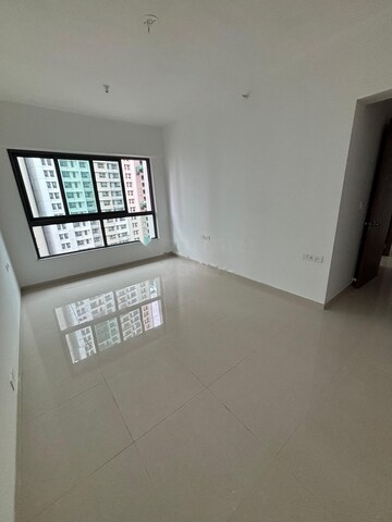 2 BHK Apartment For Rent in Kalpataru Immensa, Kolshet Road