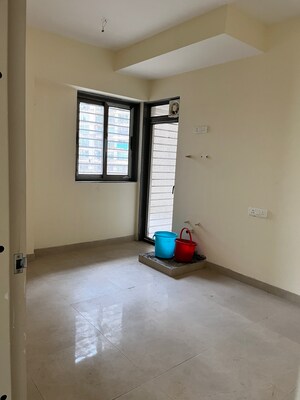 Room in 3.5 BHK Apartment at Bhimjyani Verraton, Thane West – for Sale