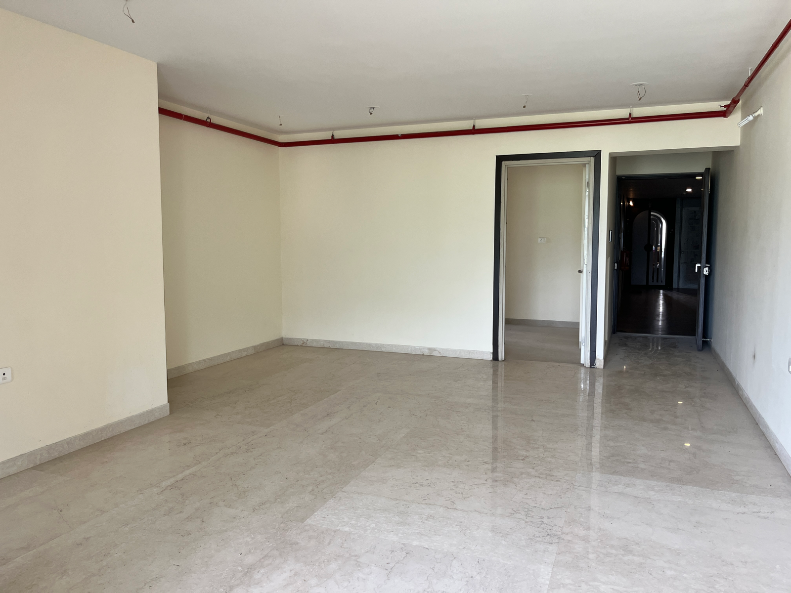 3.5 BHK + Extra Room Apartment For Sale in Bhimjyani Verraton