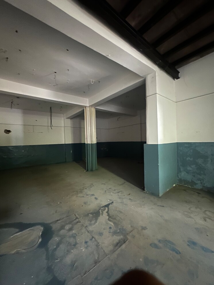 Kitchen, dlf industrial area Commercial Warehouse 1500 Sq.Yd. In Dlf Industrial Area Faridabad 9349749