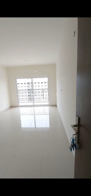 Room in 2 BHK Apartment at Adarsh Greens, Kogilu – for Rent