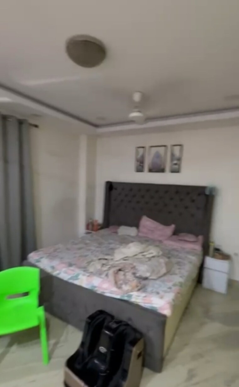 Bedroom, east patel nagar 3 Bedroom 1830 Sq.Ft. Builder Floor In East Patel Nagar Delhi 9349869