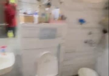 Bathroom in 3 BHK Builder Floor at East Patel Nagar – for Rent