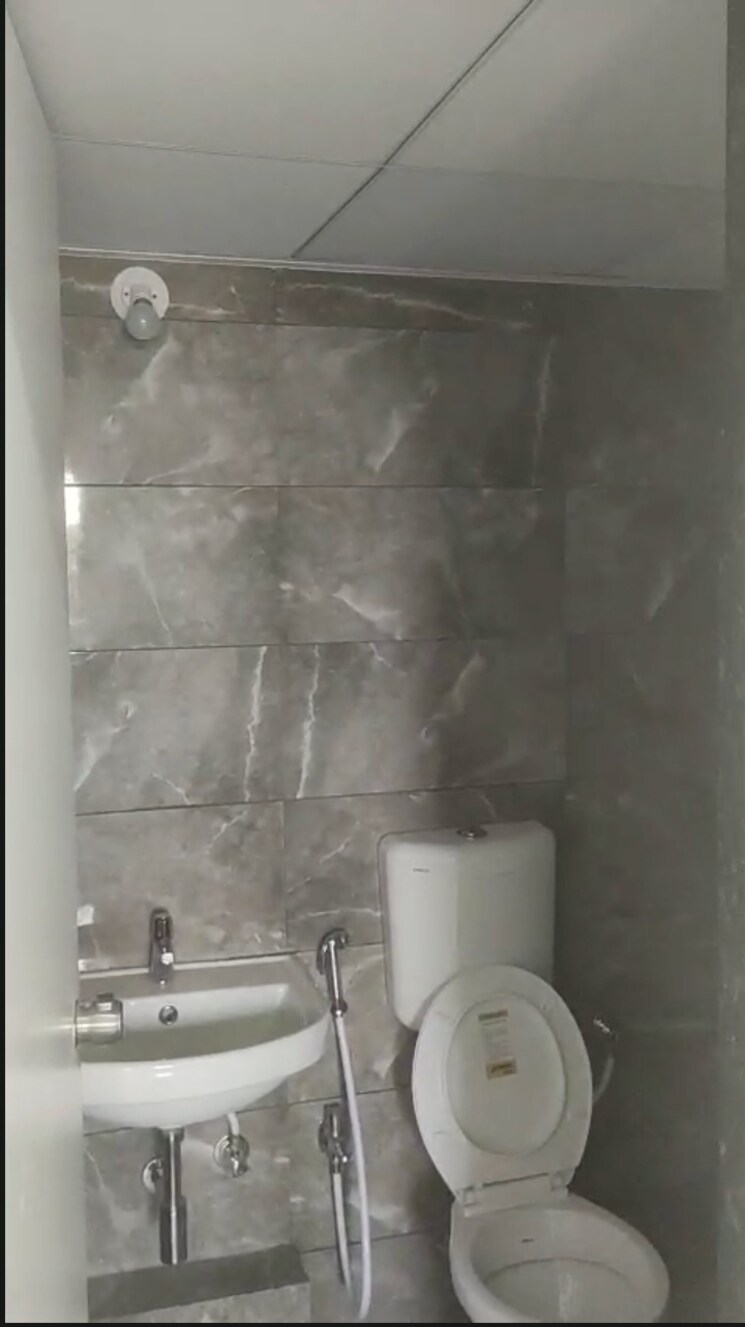 Bathroom, ganga-new-town 2 Bedroom 950 Sq.Ft. Apartment In Dhanori Pune 9349795