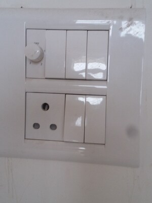 Furnished Amenities in 2 BHK Apartment at Amrapali Zodiac, Sector 120 – for Sale