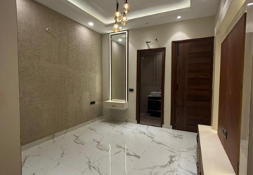 Room in 4 BHK Independent House at Sunny Enclave – for Sale