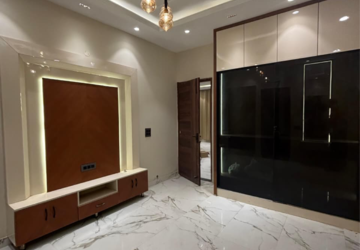 Room in 4 BHK Independent House at Sunny Enclave – for Sale