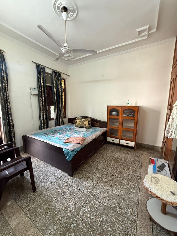 Bedroom, chattarpur 3 Bedroom 1000 Sq.Ft. Builder Floor In Chattarpur Delhi 9349858