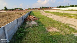  Plot For Sale in Laramda