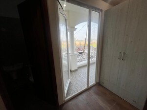 Room in 3 BHK Apartment at Guru Nanak Enclave, Dhakoli – for Rent