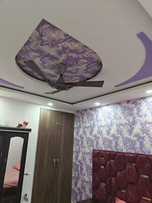 Furnished Amenities in 3 BHK Apartment at Amrapali Zodiac, Sector 120 – for Sale