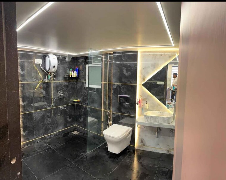 Attached Bathroom, lodha-villa-royale 5 Bedroom 600 Sq.Yd. Villa In Mankoli Thane 9349866