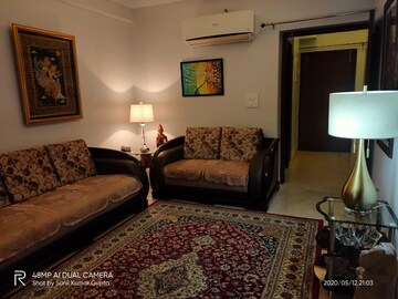 Living Room in 2.5 BHK Apartment at Amrapali Zodiac, Sector 120 – for Sale