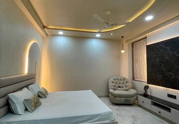 Furnished Amenities in 3 BHK Apartment at CS Roseate 63, Sector 63a – for Sale