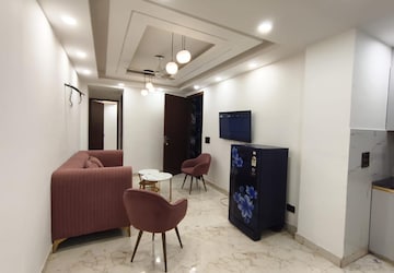 Living Room in 2 BHK Builder Floor at Palm Residency Chhatarpur, Chattarpur – for Rent