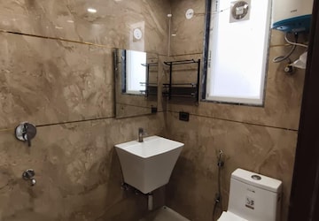 Bathroom in 2 BHK Builder Floor at Palm Residency Chhatarpur, Chattarpur – for Rent