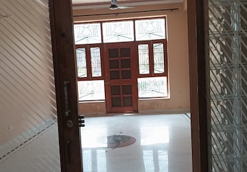 3 BHK Independent House For Rent in RWA Apartments Sector 26, Sector 26
