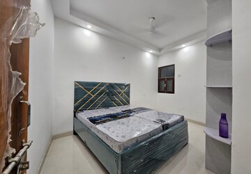 Bedroom in 1 BHK Builder Floor at Saket – for Rent