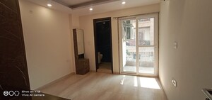 Room in 3 BHK Builder Floor at Hauz Khas – for Rent