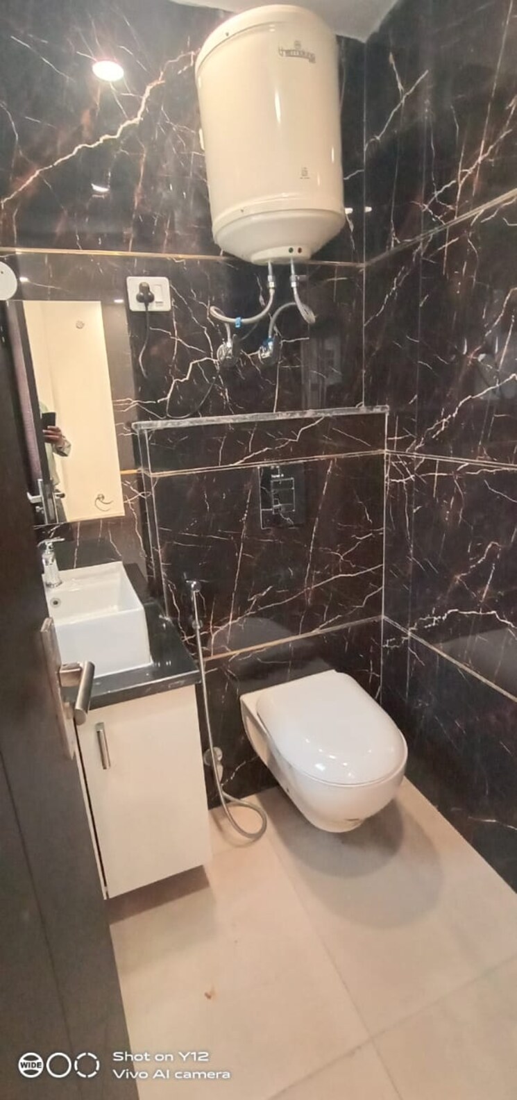 Bathroom, hauz khas 3 Bedroom 150 Sq.Yd. Builder Floor In Hauz Khas Delhi 9349924