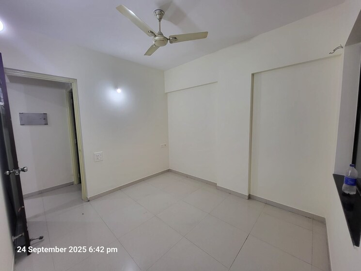 Room, mundhwa 2 Bedroom 648 Sq.Ft. Apartment In Mundhwa Pune 9349913