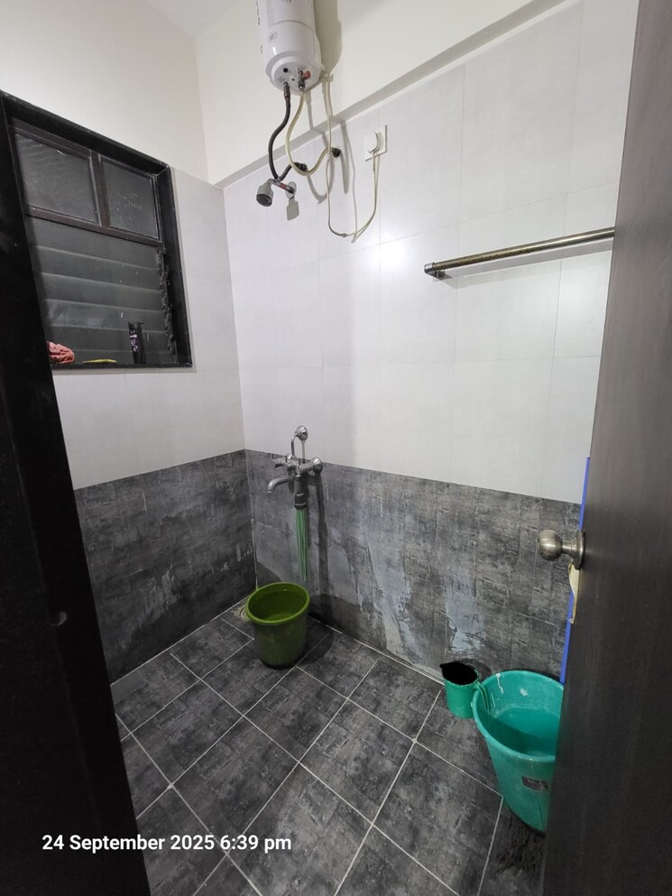 Bathroom, mundhwa 2 Bedroom 648 Sq.Ft. Apartment In Mundhwa Pune 9349913