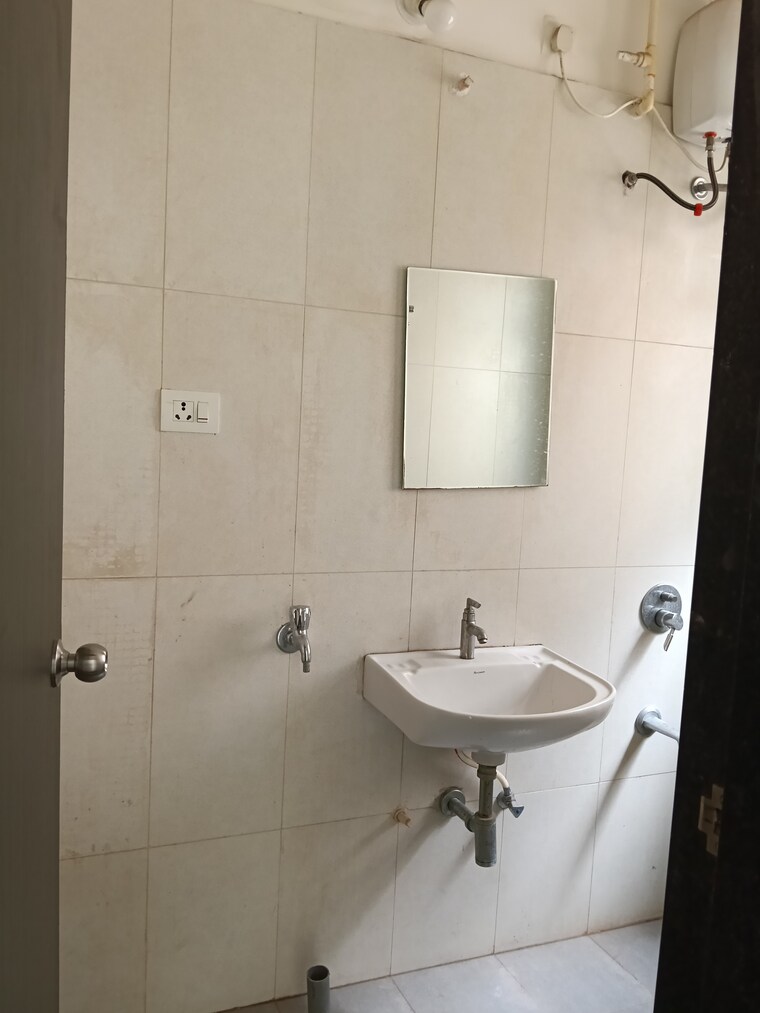 Attached Bathroom, kolte-patil-life-republic 1 Bedroom 550 Sq.Ft. Apartment In Hinjewadi Pune 9349956