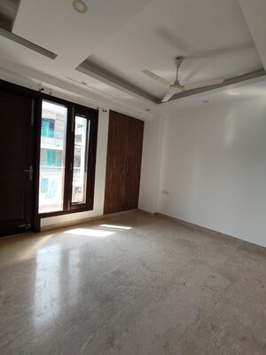 Room in 3 BHK Builder Floor at Greater Kailash I – for Sale