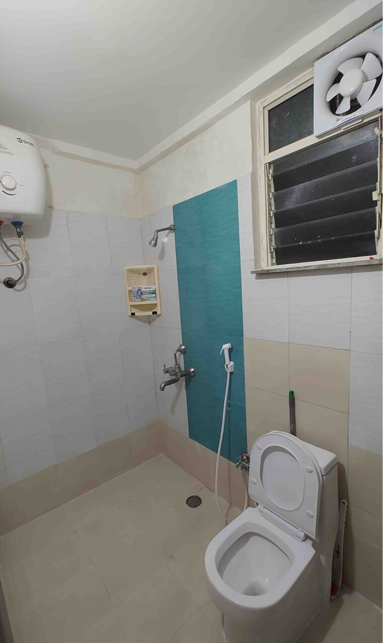 Bathroom, domlur 2 Bedroom 1000 Sq.Ft. Apartment In Domlur Bangalore 9349981