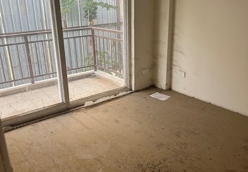 Room in 3 BHK Builder Floor at BPTP Astaire Gardens, Sector 70a – for Sale