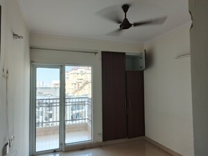 Room in 2 BHK Apartment at JM Florence, Tech Zone 4 Greater Noida – for Sale