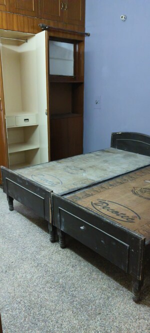 Bedroom in 1.5 BHK Villa at RWA Apartments Sector 71, Sector 71 – for Rent