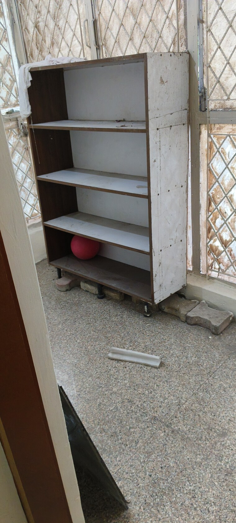 Balcony, rwa-apartments-sector-71 1.5 Bedroom 650 Sq.Ft. Villa In Sector 71 Noida 9350036