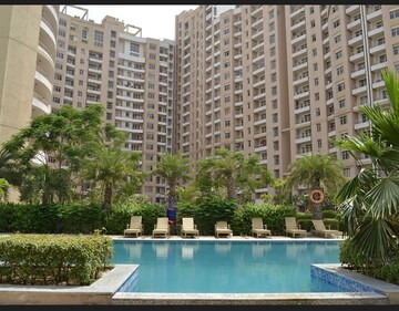 3 BHK Apartment For Sale in Raheja Vedaanta, Sector 108