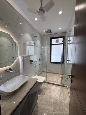 Bathroom in 4 BHK Builder Floor at Ireo City IF, Sector 60 – for Sale