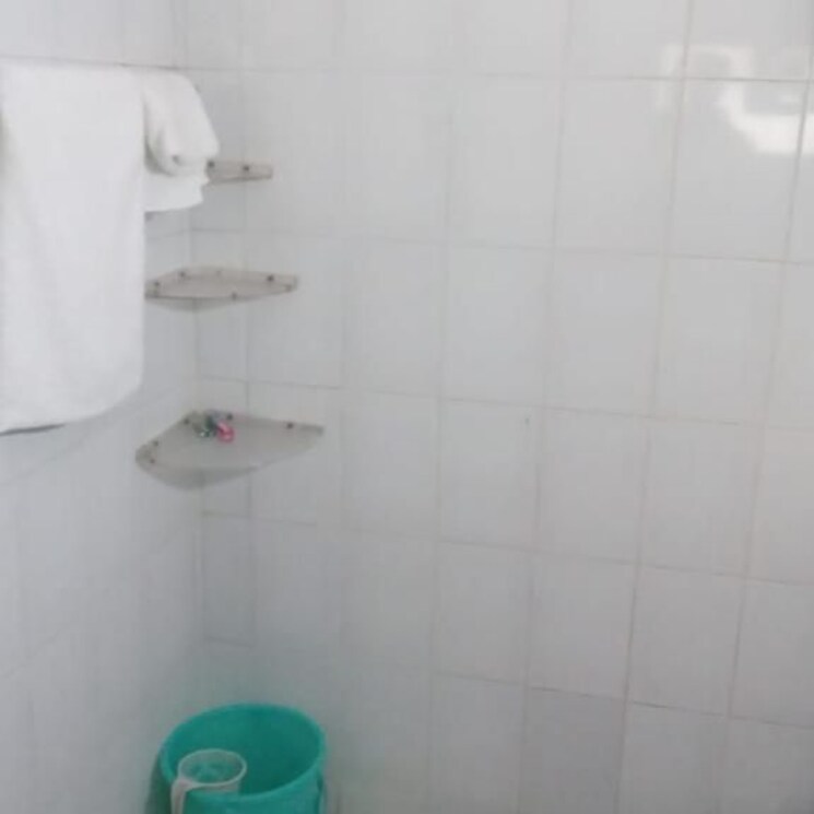 Bathroom, gomti nagar Pg For Girls In Gomti Nagar 9350040