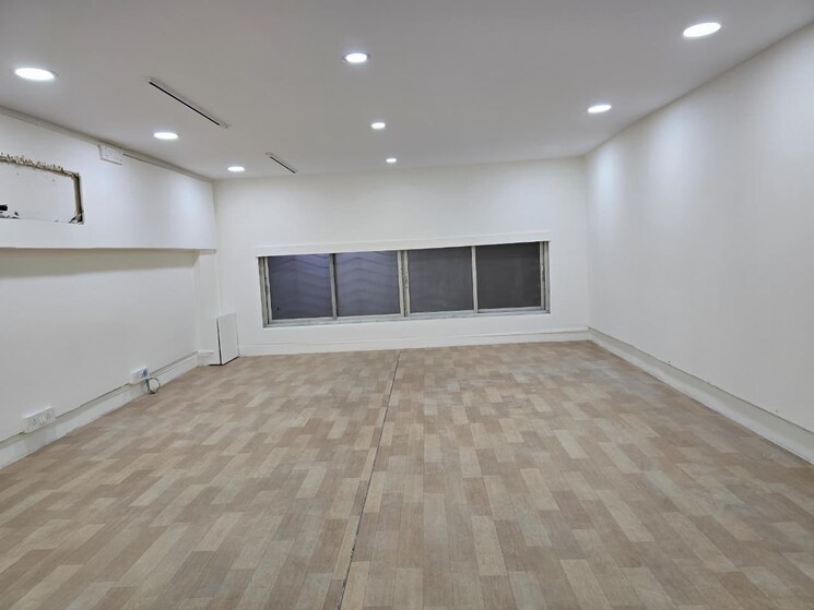 Room, wadala west Commercial Office Space 800 Sq.Ft. In Wadala West Mumbai 9350021