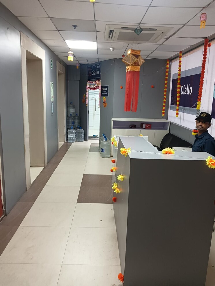 Team Area, rupa-solitaire Commercial Office Space 10000 Sq.Ft. In Kopar Khairane Navi Mumbai 9350062