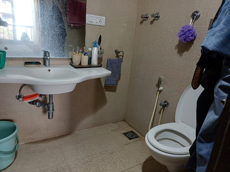 Bathroom, sjr-luxuria 3 Bedroom 1675 Sq.Ft. Apartment In Arekere Bangalore 9350080