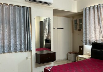 Bedroom in 3 BHK Apartment at Hiranandani Avalon, Powai – for Rent