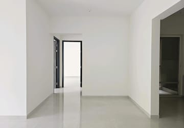 Room in 3 BHK Apartment at Nyati Era, Dhanori – for Sale